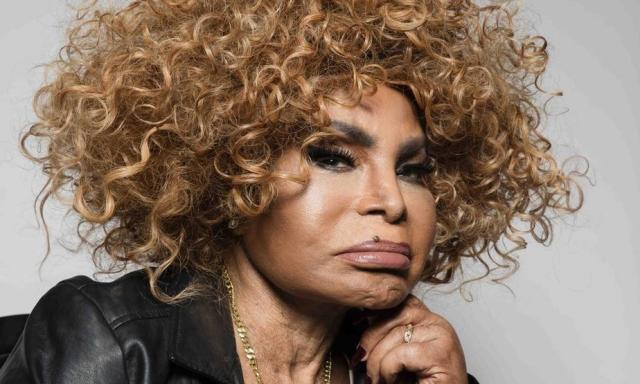 完美电竞-跟“小鸟”同天死 加林查第二任妻子去世 享年91岁